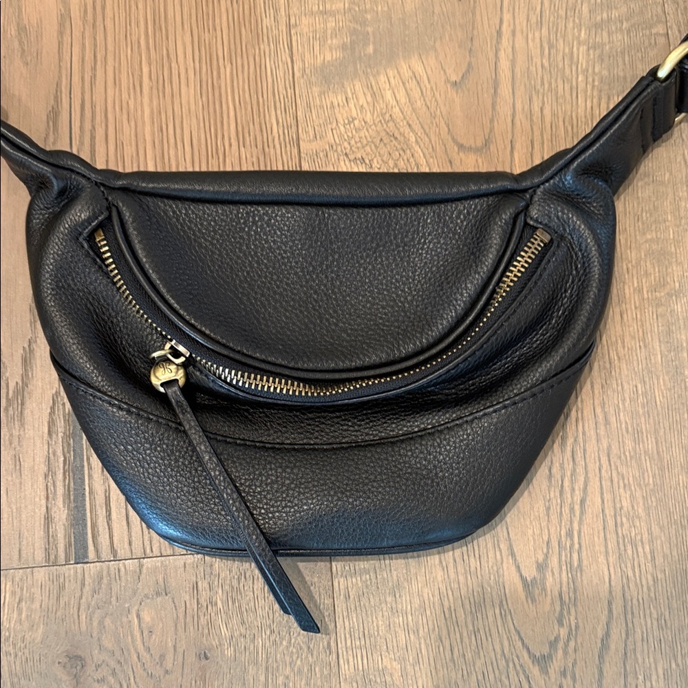 HOBO Black Crossbody Bag - Picture 2 of 3